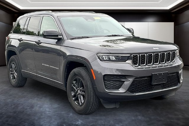 2024 Jeep Grand Cherokee Laredo 4x4