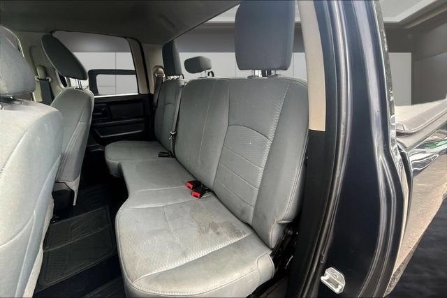 2019 RAM 1500 Classic Express Quad Cab 4x4 6'4" Box