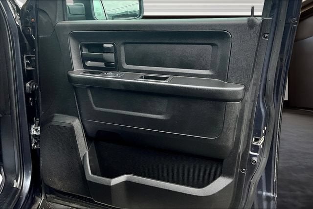 2019 RAM 1500 Classic Express Quad Cab 4x4 6'4" Box
