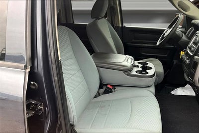 2019 RAM 1500 Classic Express Quad Cab 4x4 6'4" Box