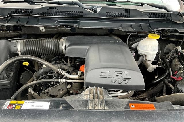 2019 RAM 1500 Classic Express Quad Cab 4x4 6'4" Box