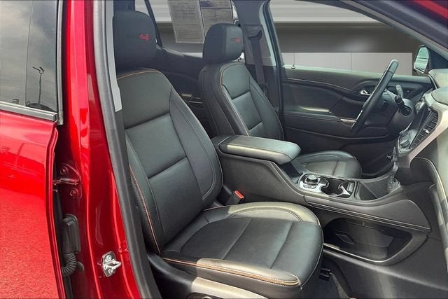 2023 GMC Acadia AT4