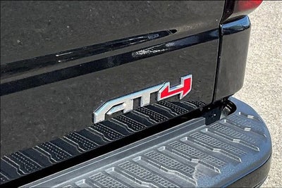 2025 GMC Sierra 1500 AT4