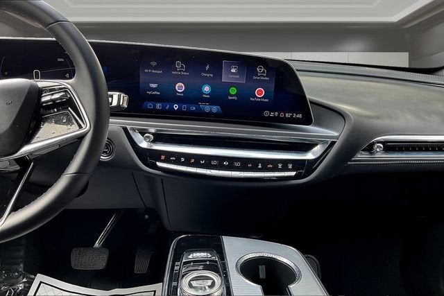 2024 Cadillac LYRIQ Tech