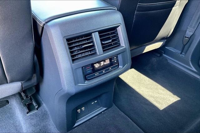 2023 Volkswagen Atlas 2.0T SE w/Technology