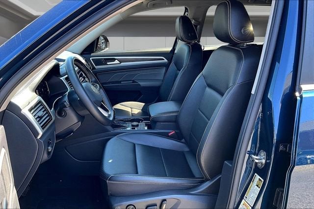 2023 Volkswagen Atlas 2.0T SE w/Technology