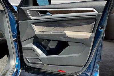 2023 Volkswagen Atlas 2.0T SE w/Technology