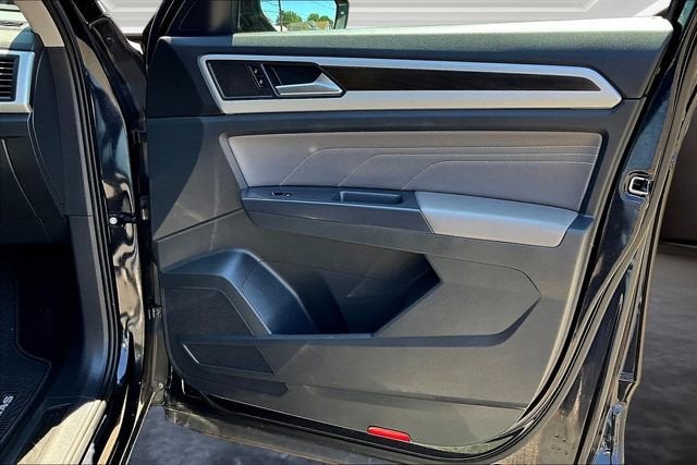 2021 Volkswagen Atlas 3.6L V6 SE w/Technology