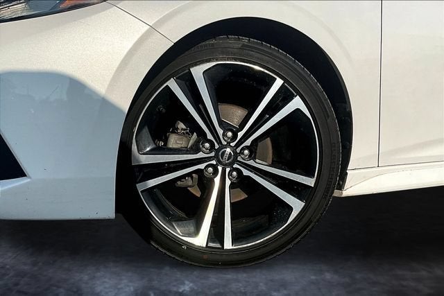 2021 Nissan Sentra SR Xtronic CVT