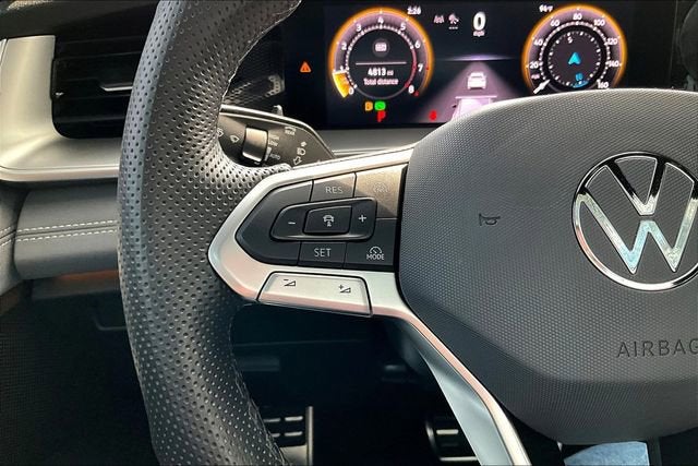 2025 Volkswagen Tiguan 2.0T SE R-Line Black