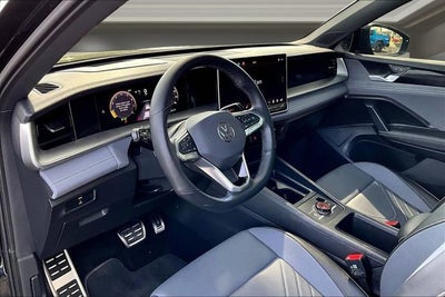 2025 Volkswagen Tiguan 2.0T SE R-Line Black