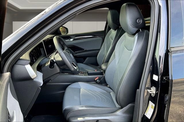 2025 Volkswagen Tiguan 2.0T SE R-Line Black