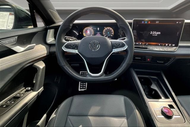 2025 Volkswagen Tiguan 2.0T SE R-Line Black