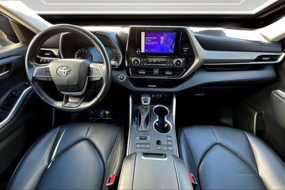 2023 Toyota Highlander XLE
