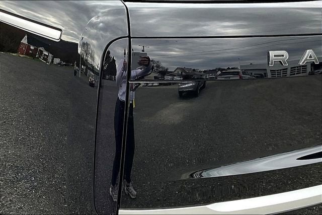 2023 Land Rover Range Rover SV