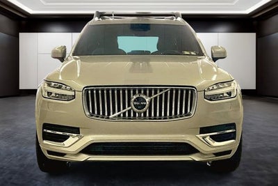 2023 Volvo XC90 Recharge Plug-In Hybrid T8 Ultimate Bright Theme 7-Seater