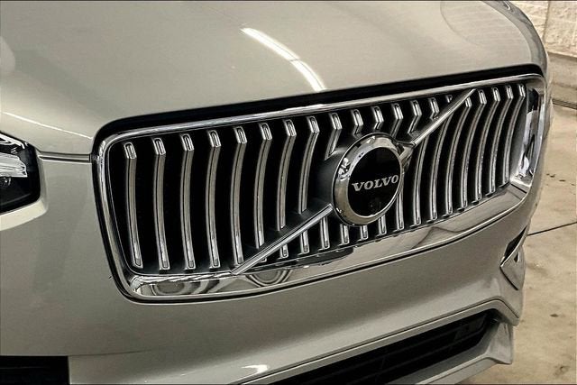 2023 Volvo XC90 Recharge Plug-In Hybrid T8 Ultimate Bright Theme 7-Seater