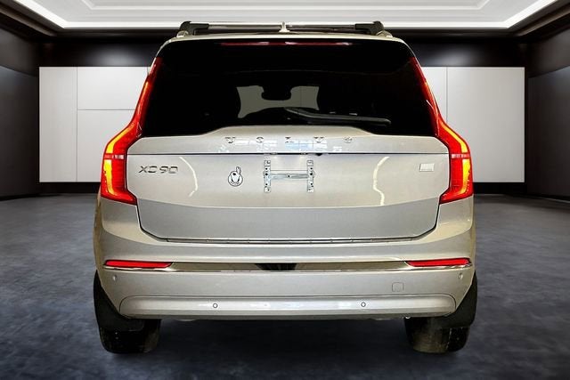 2023 Volvo XC90 Recharge Plug-In Hybrid T8 Ultimate Bright Theme 7-Seater