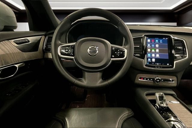 2023 Volvo XC90 Recharge Plug-In Hybrid T8 Ultimate Bright Theme 7-Seater