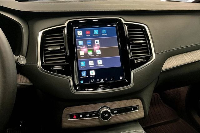 2023 Volvo XC90 Recharge Plug-In Hybrid T8 Ultimate Bright Theme 7-Seater