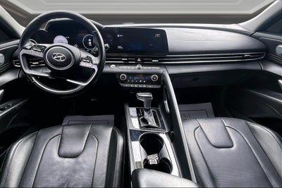 2022 Hyundai Elantra Limited