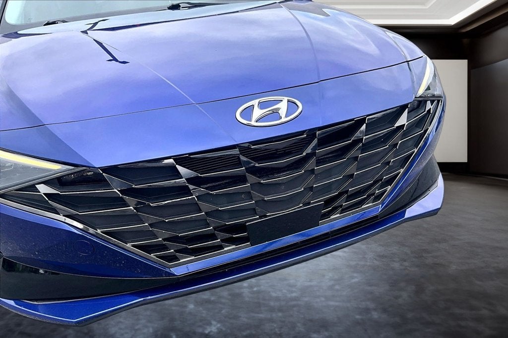 2022 Hyundai Elantra Limited